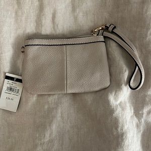 Wilson’s leather small clutch with zipper cream color